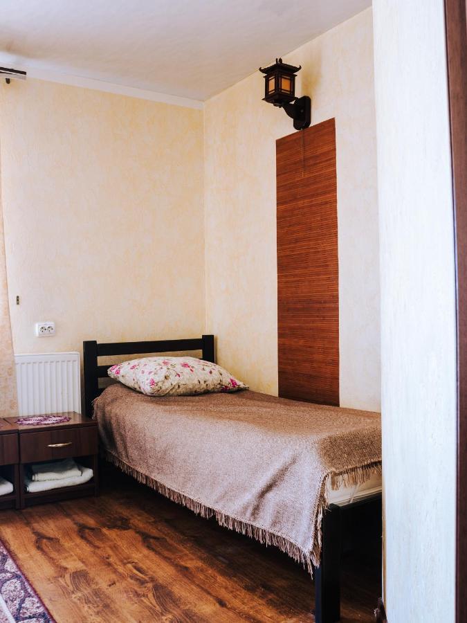 Filvarok Hotel Броды Экстерьер фото