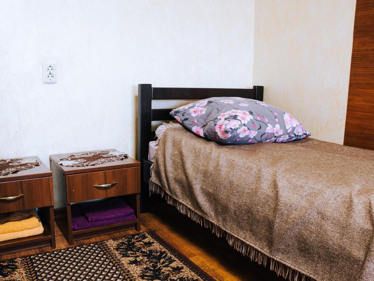 Filvarok Hotel Броды Экстерьер фото