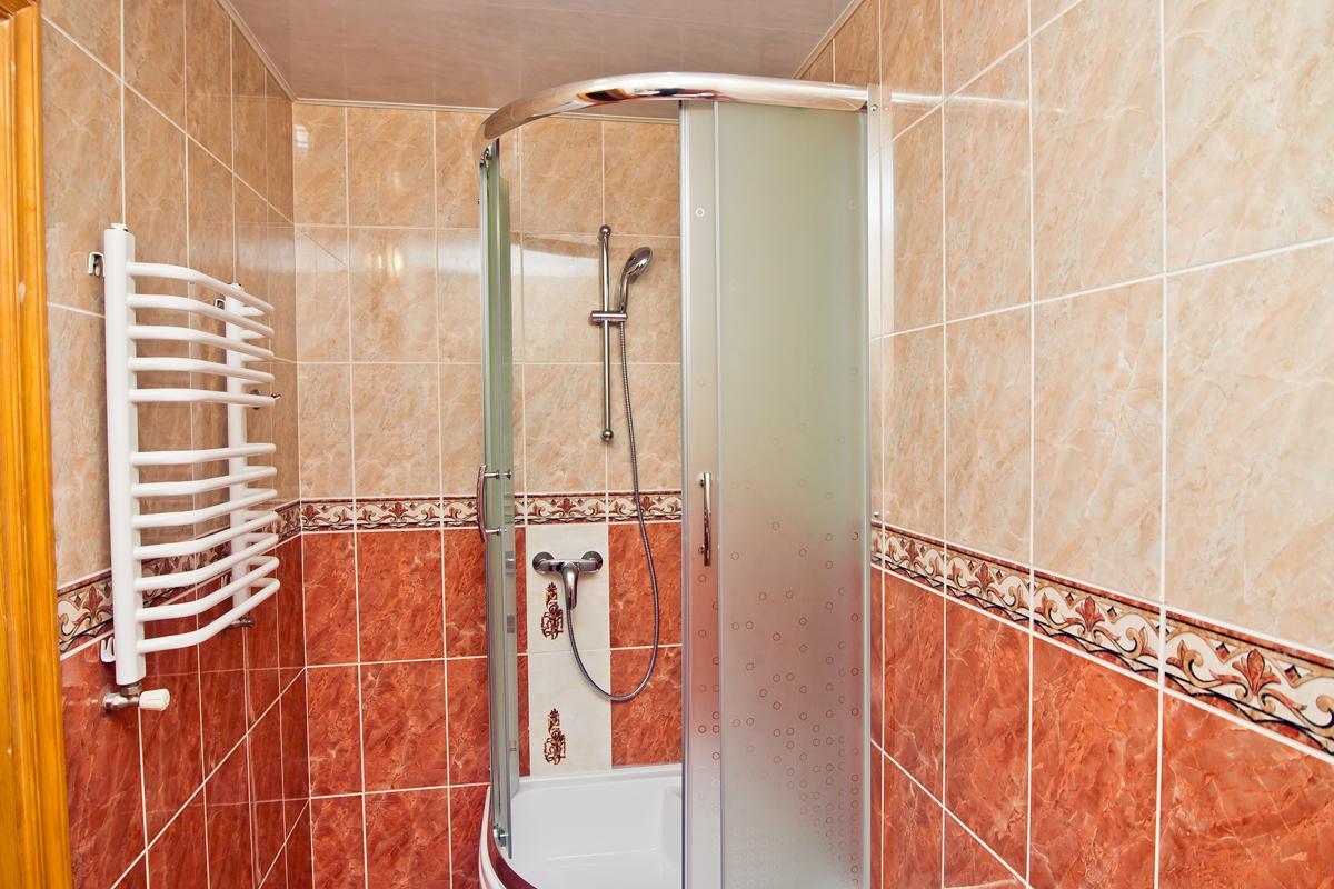 Filvarok Hotel Броды Экстерьер фото